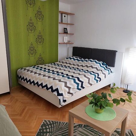 Apartment Kiwi โนวีซาด ภายนอก รูปภาพ