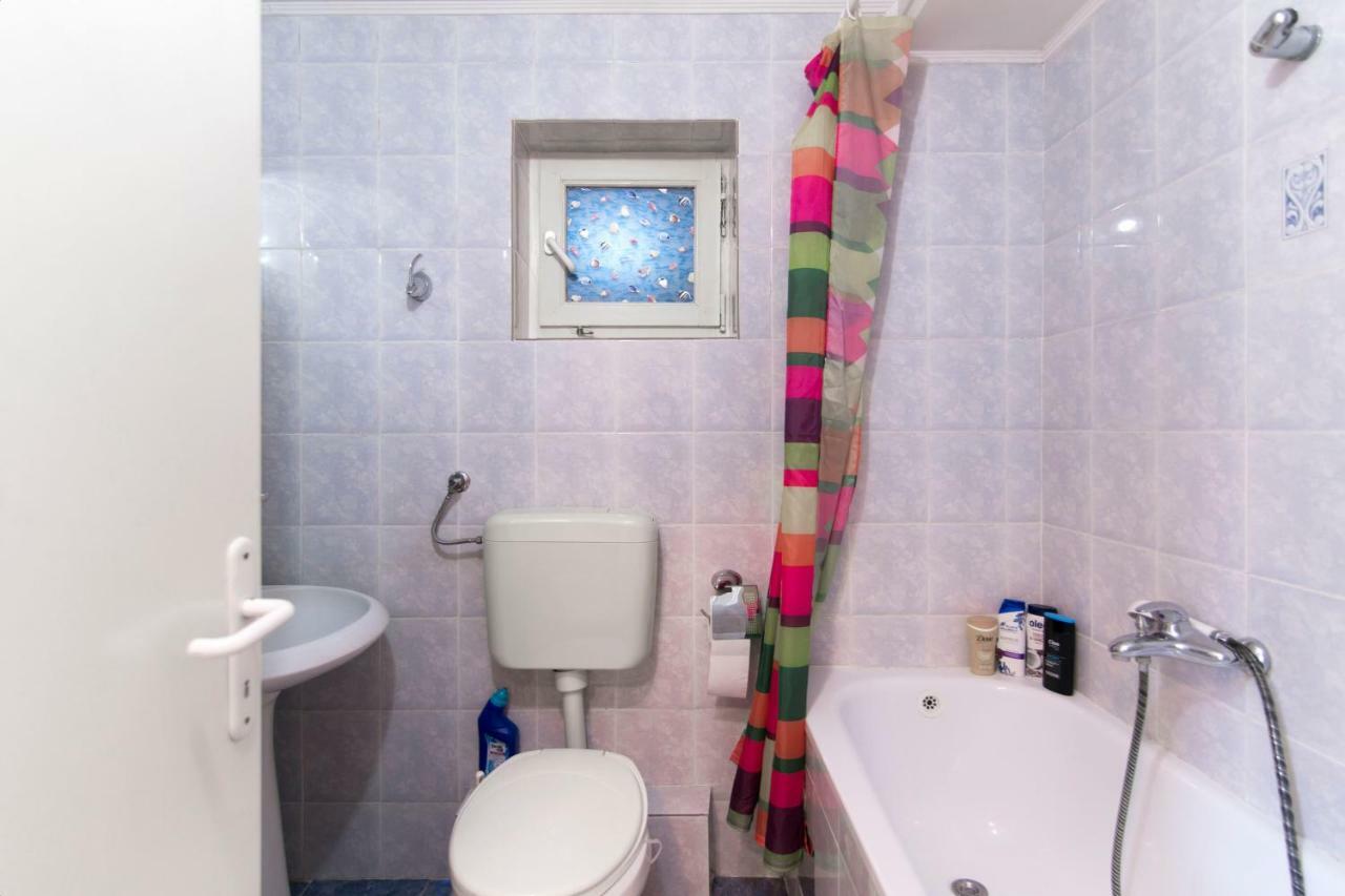 Apartment Kiwi โนวีซาด ภายนอก รูปภาพ